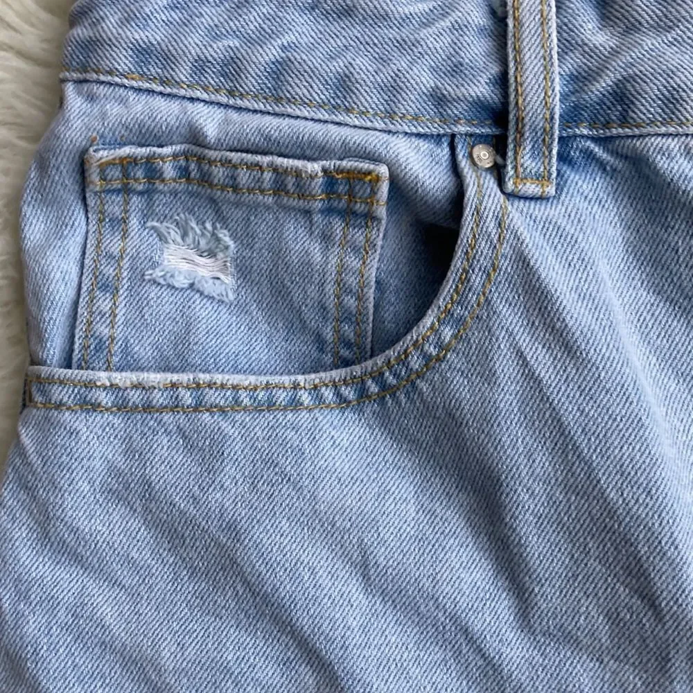 Cotton:On High Rise Ripped Five Pocket Light Wash Shorts Size 12